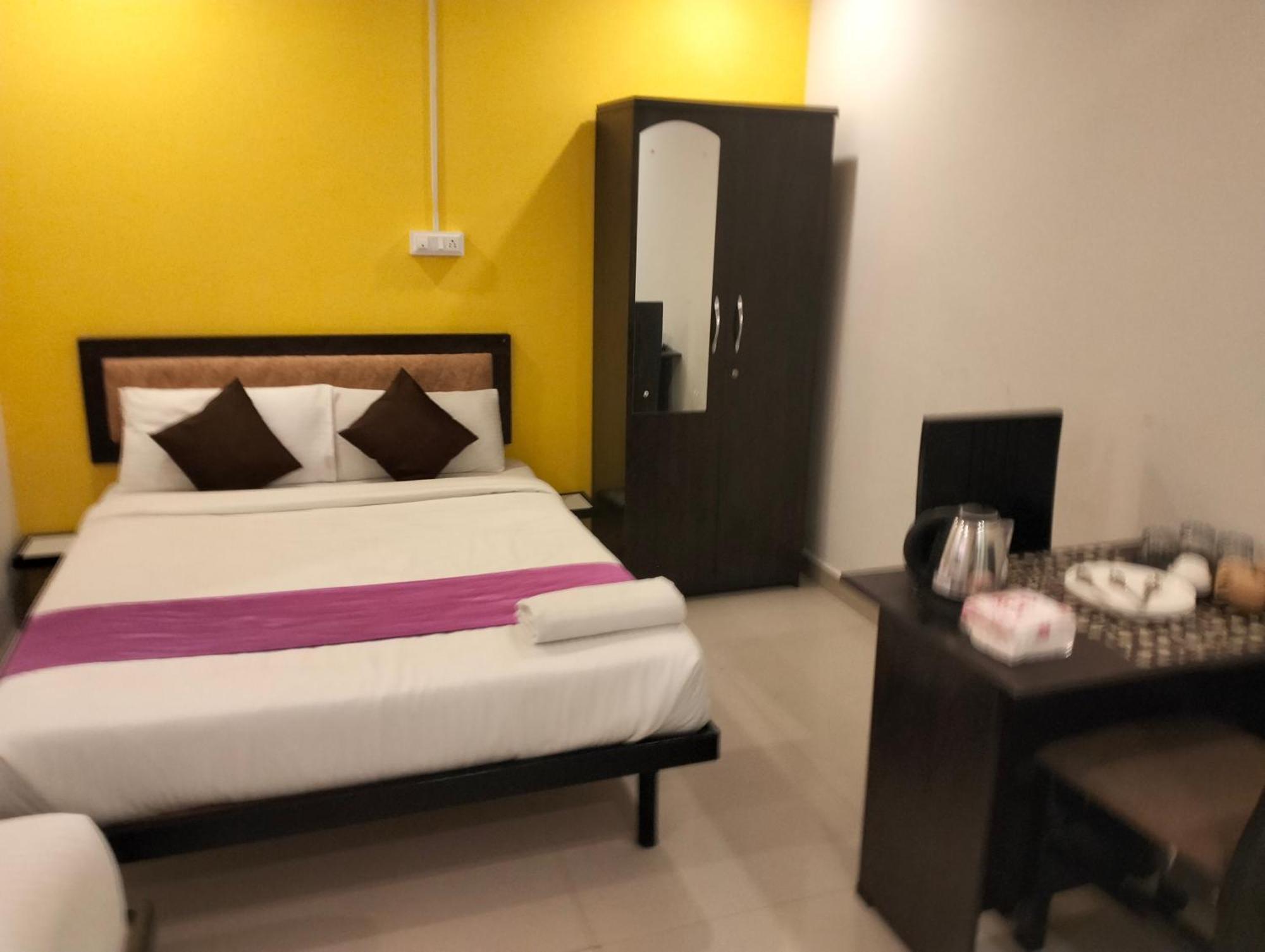 העיר בנגלור Hotel Sy Comforts מראה חיצוני תמונה